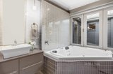 https://images.listonce.com.au/custom/160x/listings/292-jumping-creek-road-warrandyte-vic-3113/017/01322017_img_06.jpg?eVPzMo1FpSM