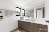 https://images.listonce.com.au/custom/160x/listings/292b-autumn-street-manifold-heights-vic-3218/861/01907861_img_07.jpg?DNeE6EJLI10