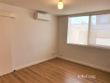 https://images.listonce.com.au/custom/160x/listings/293-flinders-street-thornbury-vic-3071/503/01901503_img_06.jpg?zdBnxEEuC2Y
