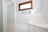 https://images.listonce.com.au/custom/160x/listings/293-ringwood-street-ringwood-vic-3134/526/01701526_img_02.jpg?ZsUYB8yIV5A