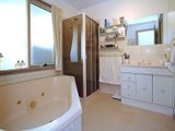 https://images.listonce.com.au/custom/160x/listings/2960-station-street-box-hill-north-vic-3129/143/01744143_img_06.jpg?_G38AkjYauo
