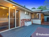 https://images.listonce.com.au/custom/160x/listings/29a-ballantyne-crescent-kilsyth-vic-3137/921/01524921_img_16.jpg?m3suJCM7GT0