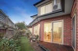 https://images.listonce.com.au/custom/160x/listings/29a-kett-street-nunawading-vic-3131/371/01722371_img_12.jpg?1fsl-xG_yRk
