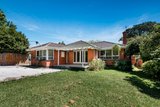 https://images.listonce.com.au/custom/160x/listings/29a-old-lilydale-road-ringwood-east-vic-3135/298/01930298_img_05.jpg?q8hISKoGe1o