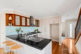 https://images.listonce.com.au/custom/160x/listings/2a-agg-street-newport-vic-3015/686/01630686_img_03.jpg?NZBWW4_VcaI