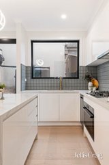 https://images.listonce.com.au/custom/160x/listings/2a-aranga-crescent-donvale-vic-3111/919/01829919_img_04.jpg?V8JpGW2xDFQ