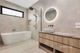 https://images.listonce.com.au/custom/160x/listings/2a-beech-street-malvern-east-vic-3145/988/01929988_img_08.jpg?si2cW_78sMk