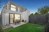 https://images.listonce.com.au/custom/160x/listings/2a-castlewood-street-bentleigh-east-vic-3165/252/01290252_img_15.jpg?K--hDC1_KvI