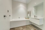 https://images.listonce.com.au/custom/160x/listings/2a-davis-avenue-camberwell-vic-3124/046/00131046_img_07.jpg?ie6lDsW86zY