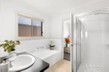 https://images.listonce.com.au/custom/160x/listings/2a-dunrobin-court-ballarat-north-vic-3350/820/01780820_img_08.jpg?4UlnWKxvxPk