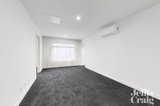https://images.listonce.com.au/custom/160x/listings/2a-durward-avenue-glen-waverley-vic-3150/801/01737801_img_14.jpg?yZjPiMplPcs