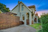 https://images.listonce.com.au/custom/160x/listings/2a-ferguson-street-glen-iris-vic-3146/293/01002293_img_12.jpg?ptMiAvDtSE8