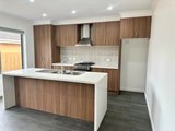 https://images.listonce.com.au/custom/160x/listings/2a-ferndale-parade-highton-vic-3216/022/01818022_img_05.jpg?z6Rr9Y49LA8