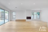 https://images.listonce.com.au/custom/160x/listings/2a-glenmer-street-bentleigh-vic-3204/307/01947307_img_03.jpg?8eM4JMRKCv8