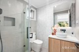 https://images.listonce.com.au/custom/160x/listings/2a-grenfell-road-mount-waverley-vic-3149/016/01930016_img_13.jpg?c0uVQquLANg