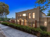 https://images.listonce.com.au/custom/160x/listings/2a-humber-road-croydon-vic-3136/430/01524430_img_01.jpg?Tkh5esJ8fLs