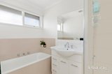 https://images.listonce.com.au/custom/160x/listings/2a-kelvin-close-niddrie-vic-3042/920/01909920_img_09.jpg?bMLV9IQ8tKA