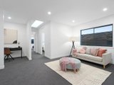 https://images.listonce.com.au/custom/160x/listings/2a-kevin-court-donvale-vic-3111/624/00962624_img_08.jpg?LTFwCQ7Cze0