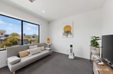https://images.listonce.com.au/custom/160x/listings/2a-kiama-street-moorabbin-vic-3189/430/01845430_img_03.jpg?wlkSYZEblZU