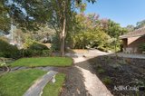 https://images.listonce.com.au/custom/160x/listings/2a-lagoona-court-blackburn-vic-3130/491/01914491_img_19.jpg?qMNnxdPMs-4