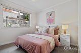 https://images.listonce.com.au/custom/160x/listings/2a-midhurst-road-croydon-vic-3136/848/01871848_img_08.jpg?ugnjLXUjrzo