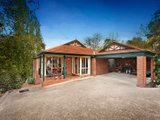 https://images.listonce.com.au/custom/160x/listings/2a-rawlings-street-surrey-hills-vic-3127/200/01684200_img_01.jpg?FV7y4xAwpMM