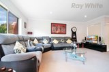 https://images.listonce.com.au/custom/160x/listings/2a-sevenoaks-avenue-croydon-vic-3136/676/01930676_img_05.jpg?b3wipxcB-G4