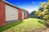 https://images.listonce.com.au/custom/160x/listings/2a-sevenoaks-avenue-croydon-vic-3136/676/01930676_img_13.jpg?-Ax94ffztoY