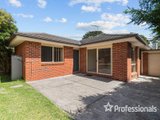 https://images.listonce.com.au/custom/160x/listings/2a-springfield-avenue-croydon-vic-3136/774/01525774_img_01.jpg?ch8gPfDh7Yg