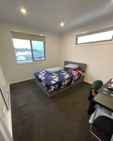 https://images.listonce.com.au/custom/160x/listings/2b-alder-crescent-bell-park-vic-3215/367/01872367_img_06.jpg?hZ_0k11UJ_o