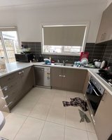 https://images.listonce.com.au/custom/160x/listings/2b-alder-crescent-bell-park-vic-3215/367/01872367_img_07.jpg?VzxZ93WjP7Y