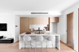 https://images.listonce.com.au/custom/160x/listings/2b-leonard-street-northcote-vic-3070/910/01645910_img_03.jpg?1yemQnKA3go