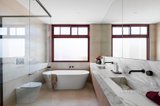 https://images.listonce.com.au/custom/160x/listings/2b-leonard-street-northcote-vic-3070/910/01645910_img_08.jpg?odKF8eAiGac