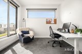 https://images.listonce.com.au/custom/160x/listings/2b-linton-street-moorabbin-vic-3189/573/01810573_img_10.jpg?L5CBdlseAig