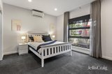 https://images.listonce.com.au/custom/160x/listings/2b-midhurst-road-croydon-vic-3136/620/01900620_img_07.jpg?txLUhG071Vs