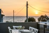 https://images.listonce.com.au/custom/160x/listings/2b-natal-avenue-edithvale-vic-3196/099/01735099_img_07.jpg?uZH7lII-2NA