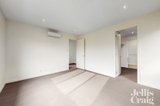 https://images.listonce.com.au/custom/160x/listings/2b-rudyard-street-bentleigh-east-vic-3165/512/01910512_img_06.jpg?gZ0_1-UwkeQ