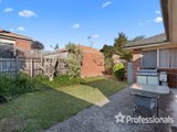 https://images.listonce.com.au/custom/160x/listings/2b-springfield-avenue-croydon-vic-3136/653/01525653_img_10.jpg?XsWli0RvkHQ