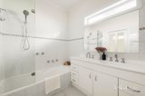 https://images.listonce.com.au/custom/160x/listings/2b-studley-road-brighton-east-vic-3187/208/01950208_img_11.jpg?oXI1AYDXTCE