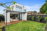 https://images.listonce.com.au/custom/160x/listings/2c-hopetoun-court-bentleigh-east-vic-3165/583/01820583_img_12.jpg?pvaOMjT8cbU