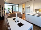 https://images.listonce.com.au/custom/160x/listings/2e-wilton-grove-elwood-vic-3184/764/01793764_img_10.jpg?vYTPU2DVQ9M