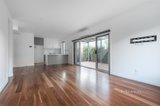 https://images.listonce.com.au/custom/160x/listings/3-480-porter-road-heidelberg-heights-vic-3081/286/01681286_img_03.jpg?tPYiZURWB3c