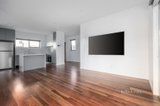 https://images.listonce.com.au/custom/160x/listings/3-480-porter-road-heidelberg-heights-vic-3081/286/01681286_img_08.jpg?UI-axaOe55E