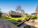https://images.listonce.com.au/custom/160x/listings/3-alexandra-avenue-geelong-vic-3220/758/01976758_img_02.jpg?_mE4v5UETSg