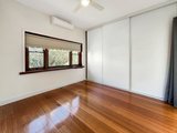 https://images.listonce.com.au/custom/160x/listings/3-alexandra-avenue-geelong-vic-3220/758/01976758_img_07.jpg?eqUSn7Vjs_8