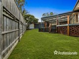 https://images.listonce.com.au/custom/160x/listings/3-anaba-court-mooroolbark-vic-3138/892/01525892_img_17.jpg?NUpbddPkAAM