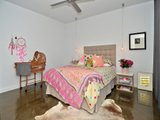 https://images.listonce.com.au/custom/160x/listings/3-anchor-lane-torquay-vic-3228/820/01699820_img_08.jpg?qsyIkwt4x6k