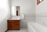 https://images.listonce.com.au/custom/160x/listings/3-ashbrook-circuit-bundoora-vic-3083/324/01734324_img_15.jpg?NVtu3BpCYLI