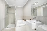 https://images.listonce.com.au/custom/160x/listings/3-ava-place-bonshaw-vic-3352/033/01182033_img_07.jpg?EAXFkFvp1Qg