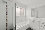 https://images.listonce.com.au/custom/160x/listings/3-baradine-drive-ocean-grove-vic-3226/414/01954414_img_08.jpg?pqYX5TScrRw